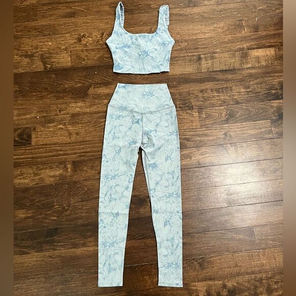 Workout Set  - Picture 3 of 6